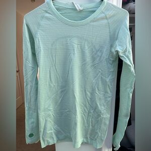 Lululemon swiftly tech long sleeve shirt